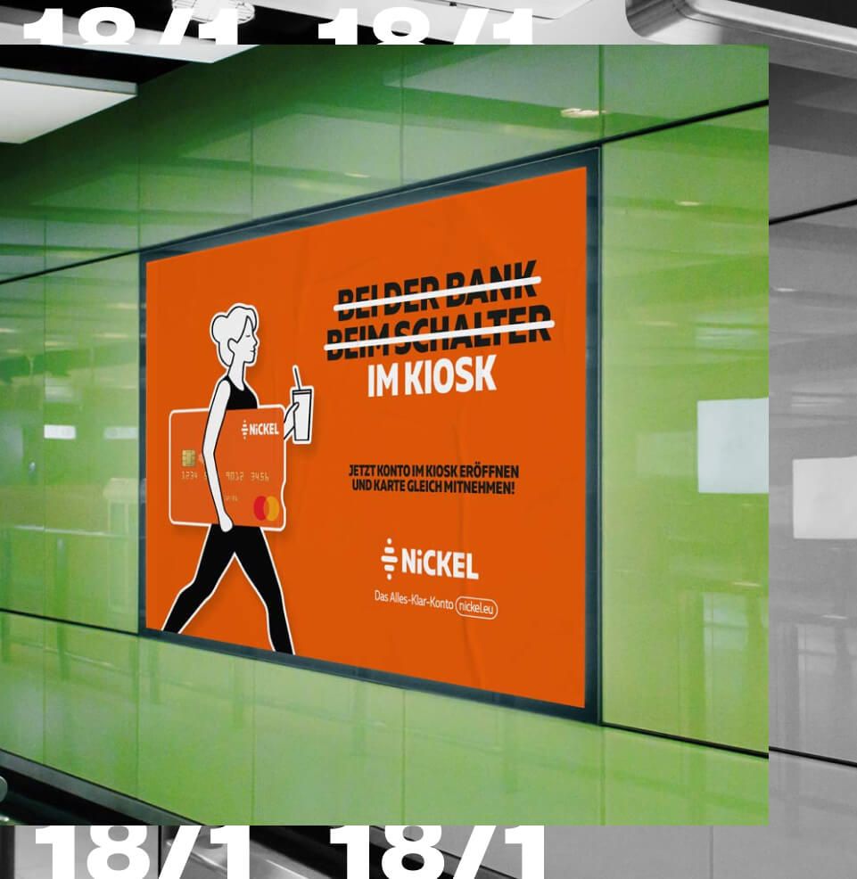 18/1 Plakatwerbung in einer U-Bahn-Station